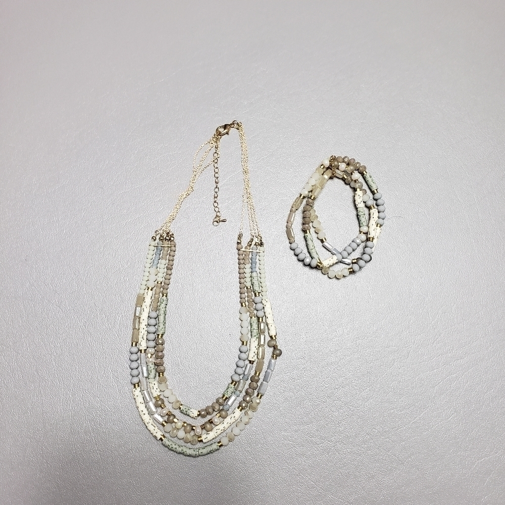 Beautiful layered necklace and bracelet set